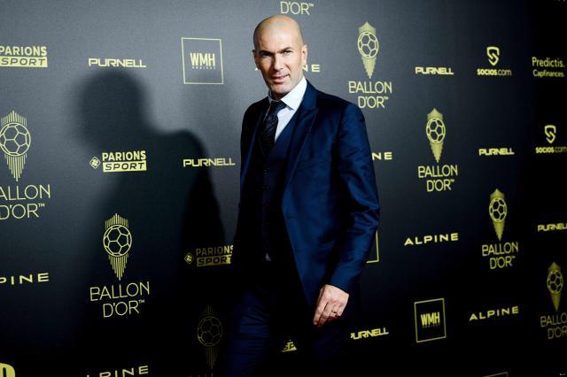 1673878682032081004.jpg 球速体育平台-【早报】人工合成梅罗大战!利雅得全明星阵容公布!