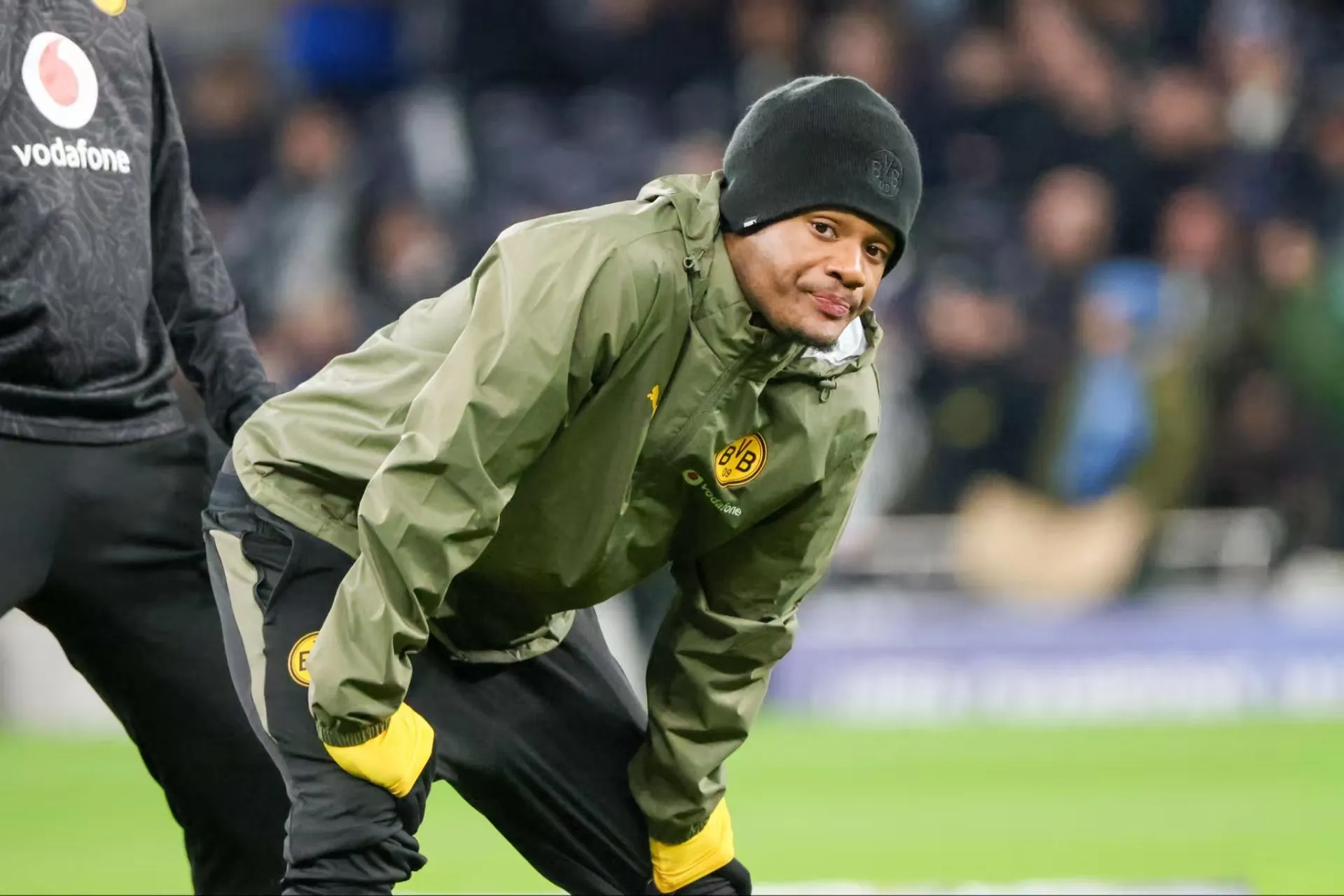 球速体育官方网站-多特蒙德19岁边锋杜兰维尔租借加盟巴塞尔,不含买断合条款