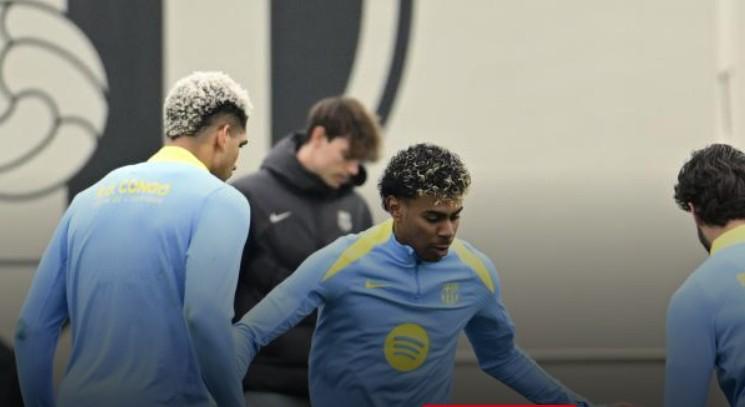 球速体育-世体：巴萨完成国王杯赛前最后一练，汤米-马克斯加入合练